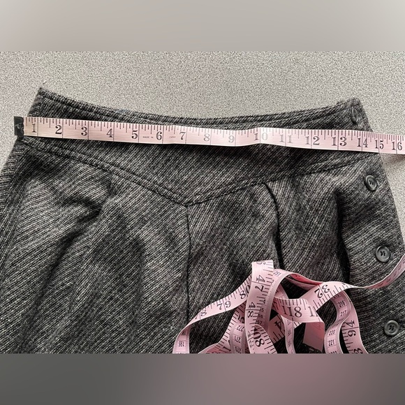 Michel Rene Gray Wool Side Button Skirt Size 38 - Picture 9 of 10